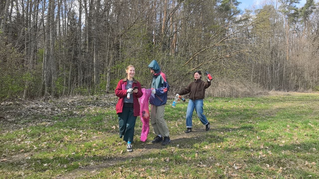 Исследовательский субботник в Альбе — волонтёры изучают территорию парка